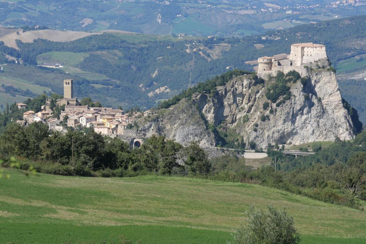 San Leo Albergo Diffuso Exteriör bild
